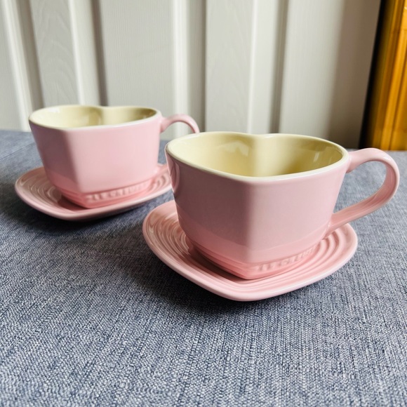 Le Creuset Heart Shaped Mugs with saucer Set of 2 - Picture 2 of 10